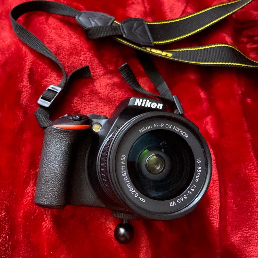 DSLR CAMERA - NIKON D3500